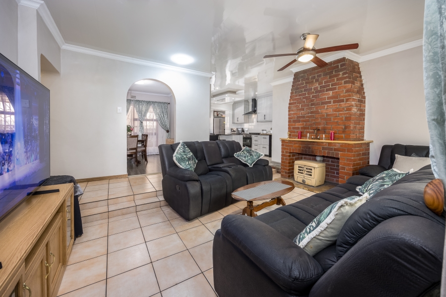 4 Bedroom Property for Sale in Belhar Western Cape